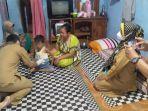 Tim-Dokmaru-saat-mengunjungi-kediaman-Wendy-Satrio.jpg