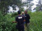 Tim-Patroli-Misteri-mengecek-lokasi-di-kawasan-hutan-tepi-Sungai-Citarum.jpg