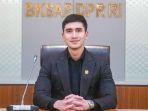 Verrell-Bramasta-banjir-pujian-saat-rapat-rapat-DPR-RI.jpg