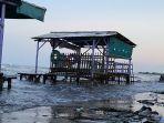 WARUNG-TEPI-PANTAI.jpg