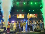 Wali-Kota-Bandung-Muhammad-Farhan-dan-perwakilan-dari-berbagai-instansi.jpg
