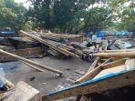 Warung-dan-Balai-Karangnaya-Rusak.jpg