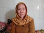 Yayah-53-ibu-Dina-Oktaviani-curhat-pilu-dan-geram-pengakuan-pelaku-Heryanto.jpg