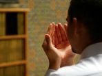 amalan-malam-jumat-sesuai-anjuran-nabi-muhammad_20180906_184755.jpg