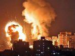 api-membumbung-tinggi-membakar-pemukiman-warga-palestina-di-gaza.jpg
