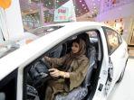 arab-woman-drive.jpg