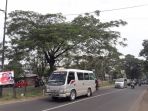 arus-kendaraan-dari-cileunyi-sampai-cicalengka-lancar_20170627_112051.jpg