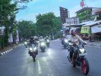 atalia-praratya-naik-motor-lelaki-2.jpg