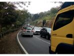 bandung-menuju-garut-maupun-sebaliknya-terpantau-di-jalan-tutugan-leles_20170627_120426.jpg