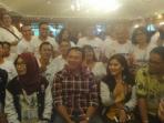 basuki-tjahaja-purnama-bersama-relawan-jasmev_20161105_184735.jpg
