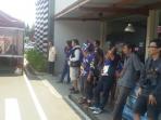 bobotoh-sambut-di-bandara-husein.jpg