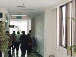 breaking-news-kpk-geledah-gedung-dprd-jabar-ada-anggota-dewan-terima-uang-rp-85-miliar.jpg