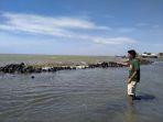 breakwater-jebol-eretan.jpg