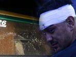 bus-persib-bandung-yang-dilempar-batu-_-omid.jpg