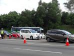 contra-flow-di-jalan-tol-jakarta-cikampek_20170626_131338.jpg