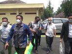 danu-21-dan-yoris-34-didampingi-kuasa-hukum-1011.jpg