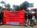demo-pasar-limbangan-garut_20160119_111803.jpg