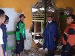 dinding-rumah-jebol-di-caringin.jpg