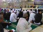 doa-bersama-istigosah-di-masjid-raya-bandung-2_20161104_161904.jpg