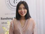 fashion-blogger-olivia-lazuardy-saat-ditemui-di-bandung-skin-center.jpg