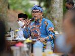 foto-3-gubernur-jawa-barat-ridwan-kamil-menghadiri-pertemuan-bersejarah-ini-di-tahura.jpg