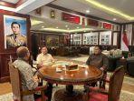 foto-adv-3-Erick-Thohir-dan-Prabowo.jpg