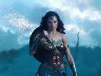 gal-gadot-berperan-sebagai-wonder-woman_20170621_073056.jpg