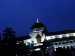 gedung-sate-malam-hari_20150526_182901.jpg