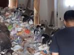 geger-pria-ditemukan-meninggal-di-rumah-penuh-sampah-di-Pati-Jawa-Tengah.jpg