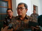 gubernur-jabar-ahmad-heryawan_20151016_094157.jpg