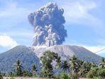 gunung-ibu-halmahera.jpg