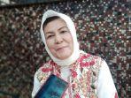 hajjah-pipin-69-istri-umuh-muchtar.jpg