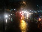 hujan-kota-bandung-malam_20160220_202413.jpg