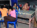 illustrasi-wanita-penghuni-warung-remang-di-puncak-cianjur.jpg