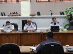 jajaran-dishub-kota-cirebon-saat-rapat-kerja-bersama-komisi-i-dprd.jpg