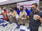 jajaran-polres-cimahi-menggelar-konferensi-pers-terkait-peredaran-narkotika.jpg