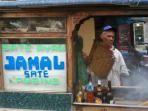 jamal-penjual-sate-di-kawasan-jalan-sabang_20160114_192126.jpg