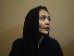 juliana-moechtar-istri-herman-sikumbang-gitaris-seventeen.jpg