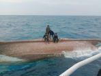 kapal-motor-km-sida-rahayu-yang-terbalik-di-laut-jawa-kamis-2582022.jpg