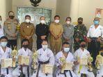 kelima-karateka-muda-asal-majalengka-diberi-penghargaan-oleh-bupati-majalengka.jpg