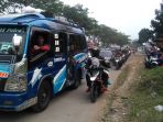 kepadatan-mudik-di-bypass-cicalengka-arah-ke-nagreg-23062017_20170623_140813.jpg