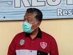 kepala-dinkes-kota-tasikmalaya-uus-supangat-memberikan-keterangan.jpg