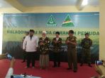 kh-abuya-muhtadi-di-depan-gp-ansor-banten_20171121_162038.jpg