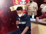 khanifah-pembunuh-istri-dihadirkan-pada-konfrensi-pers-di-polrestabes-semarang.jpg