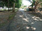 kondisi-jalan-yang-rusak-di-kawasan-objek-wisata-pantai-karapyak.jpg