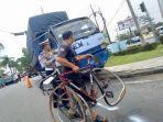 laka-truk-sepeda-tasik.jpg