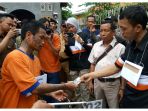m-taufik-jual-hp-untuk-beli-racun-tikus_20180116_140504.jpg