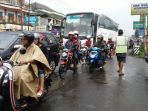 macet-buntu-kemranjen_20170623_203610.jpg
