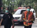 mantan-wakil-ketua-dpr-azis-syamsuddin-tiba-di-gedung-merah-putih-kpk.jpg