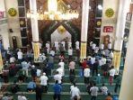 masjid-agung-ciamis-masih-menyelenggarakan-salat-jumat-jumat-272021.jpg